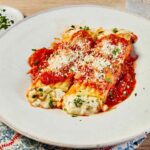 MANICOTTI WITH MOZZARELLA